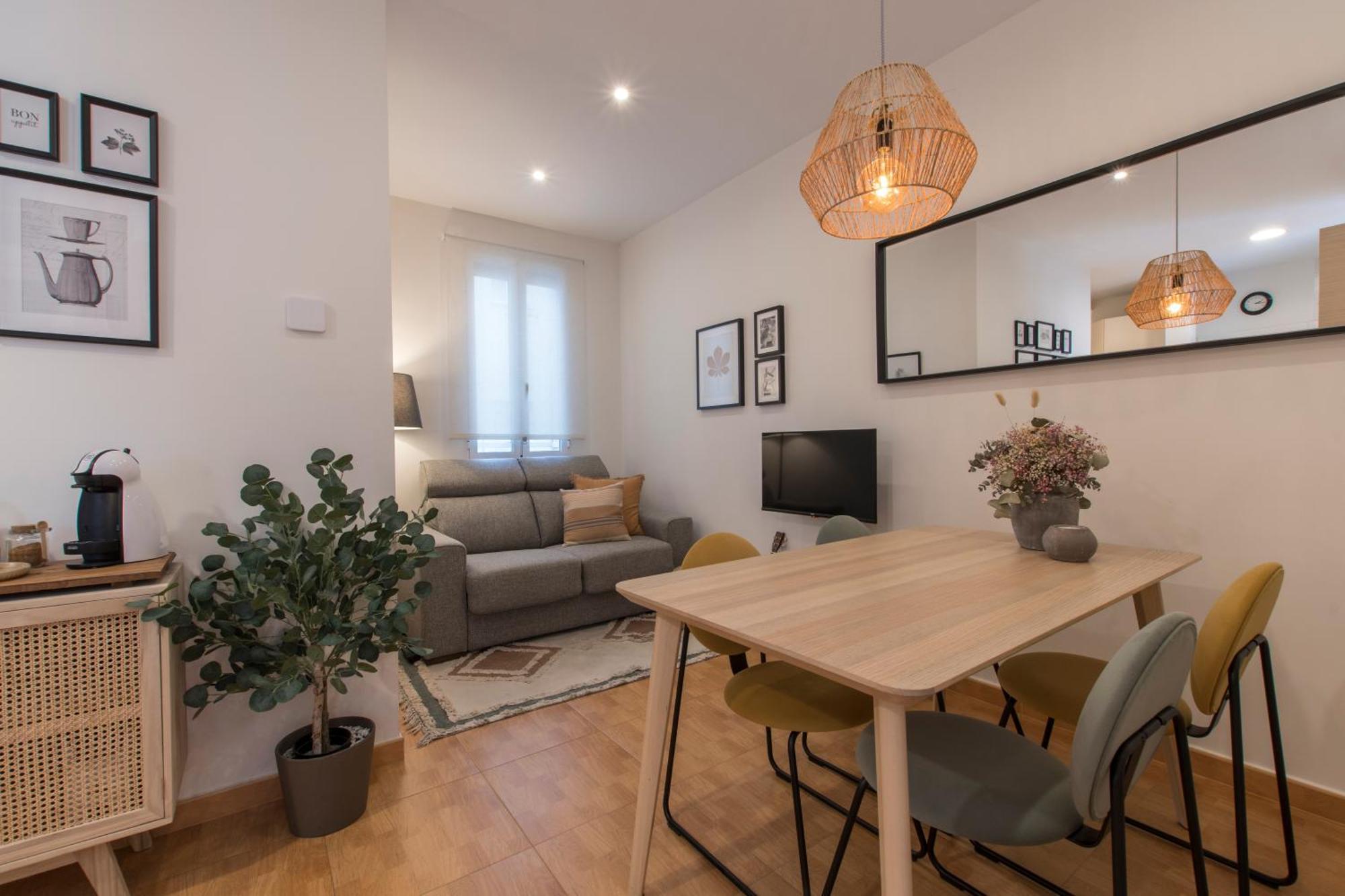 Fee4Me. Elegant Flat A Few Minutes From Atocha. Apartment Madrid Ngoại thất bức ảnh